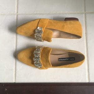 Like New! Karl Lagerfeld suede flats.sz8.5